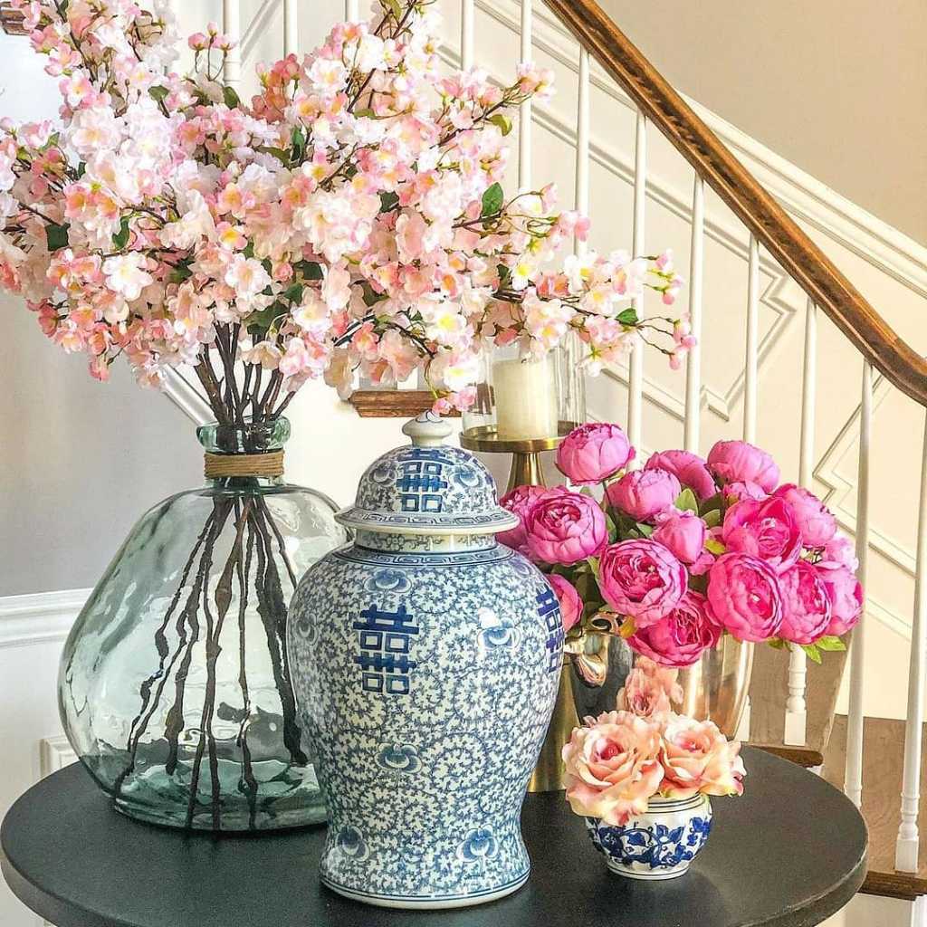 Thocin antique ceramic