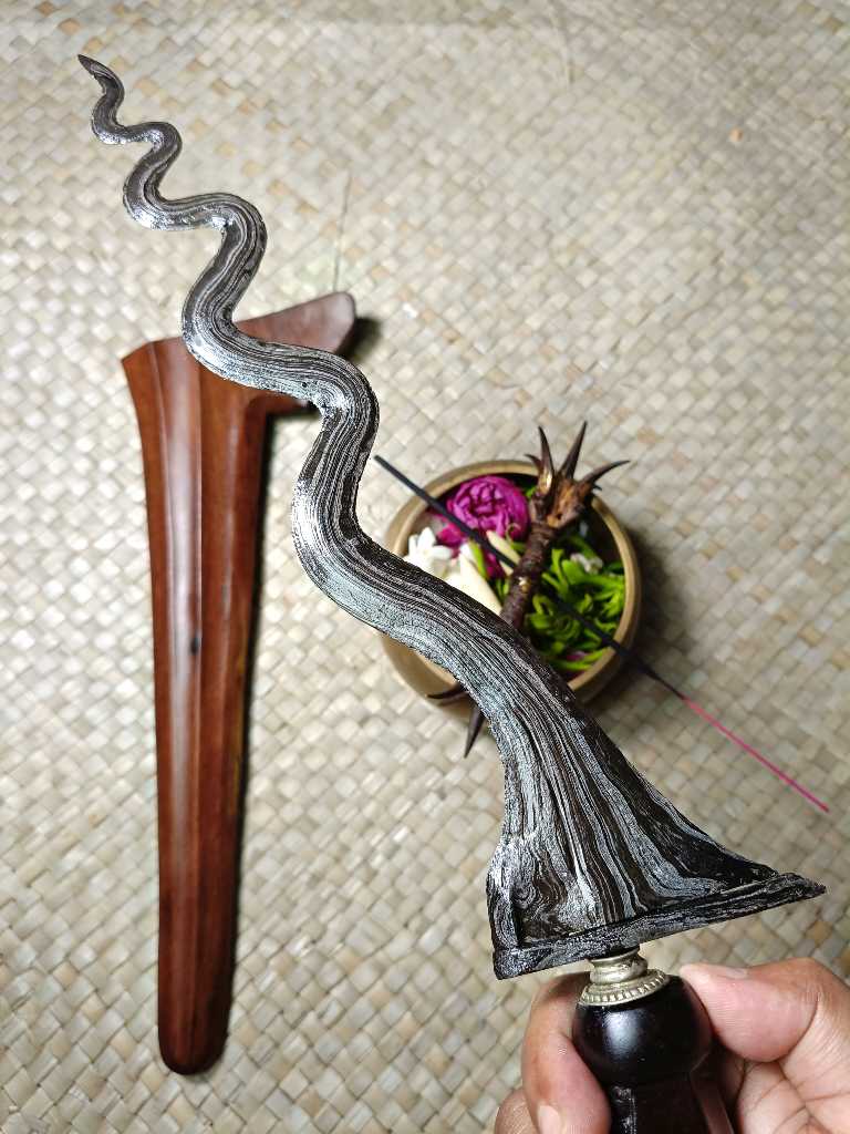 KERIS PUSAKA BERTUAH KIDANG MAS PAMOR GAJAH GELAR LUK 9 RENGKOL PENGGING HANDAYANINGRAT ELSUBHA