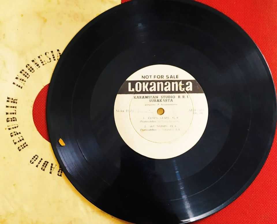 Piringan Hitam Karawitan Studio R.R.I Surakarta