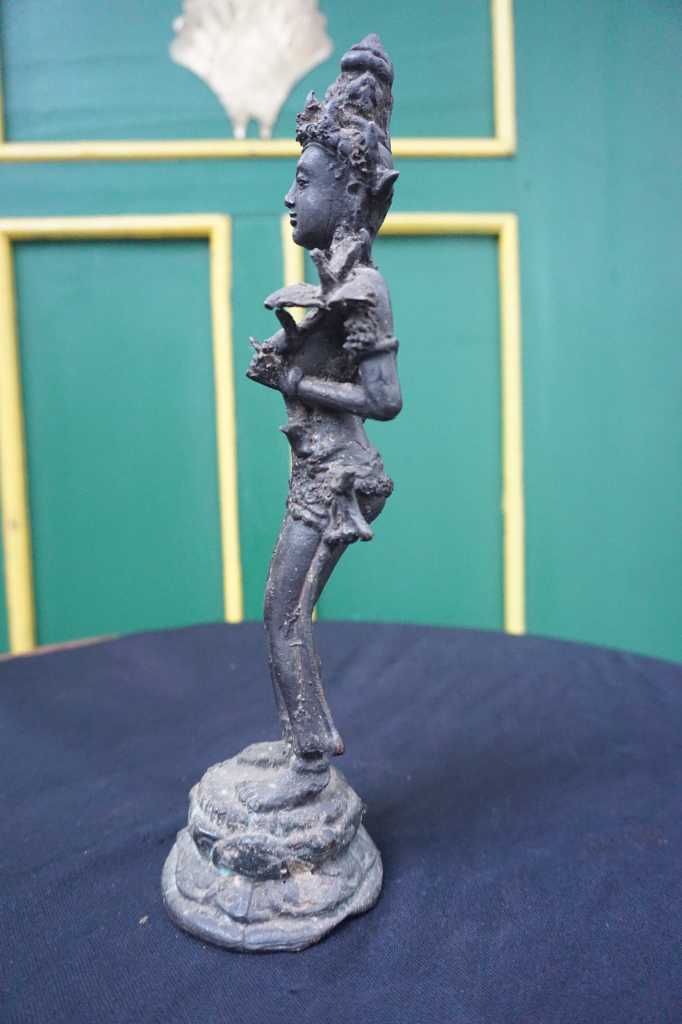 Patung Perunggu Antik