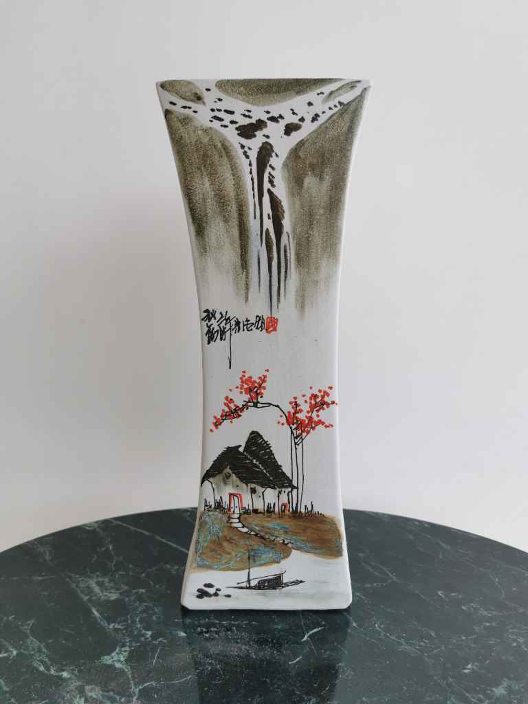 Guci Keramik China Antik