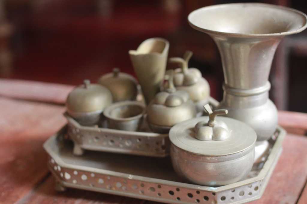 Kinangan Kuningan Antik