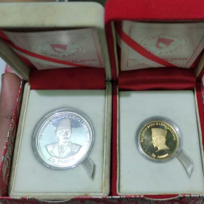 set Koin koleksi SUKARNO perak Dan Mas
