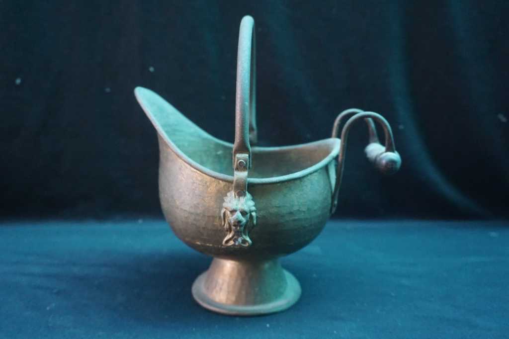 Tempat Susu Kuningan