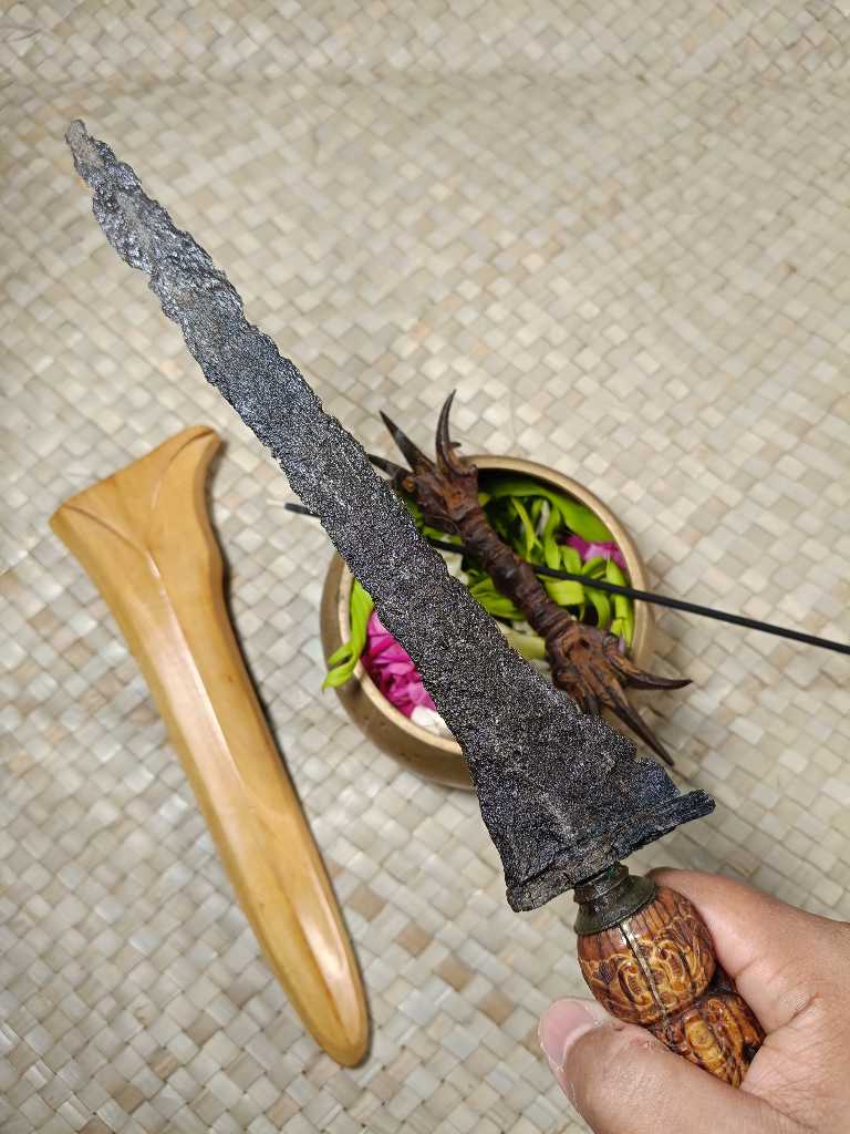 KERIS PUSAKA BERTUAH BETOK TEMUAN SUNGAI MUSI ERA SRIWIJAYA DEDER GADING ELSUBHA