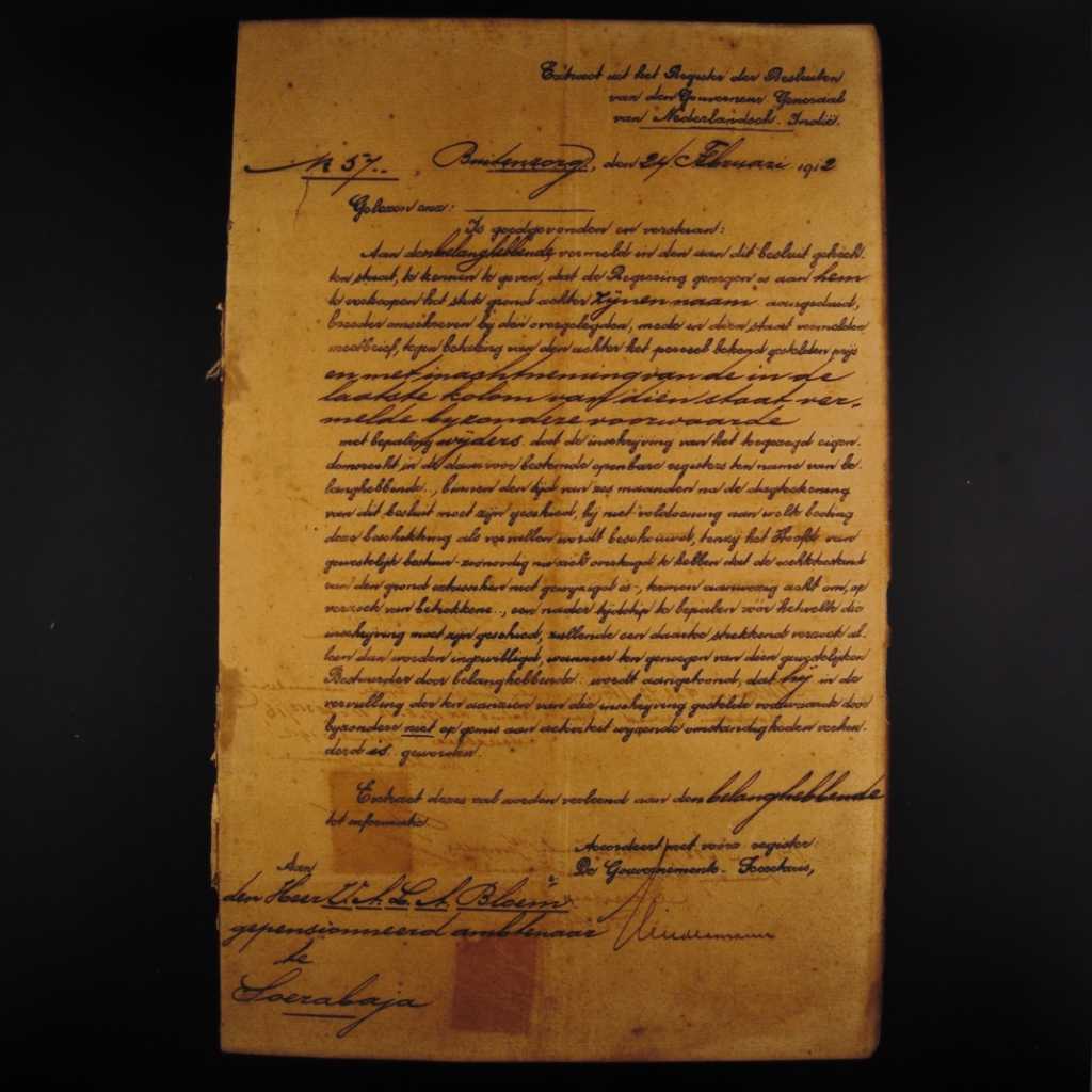 Koleksi Dokumen Tulis Tangan Pemerintahan Hindia Belanda Akta Jual Beli Tanah Kampung Donokerto Wilayah Surabaya Tanggal 24 Februari 1912 No 37