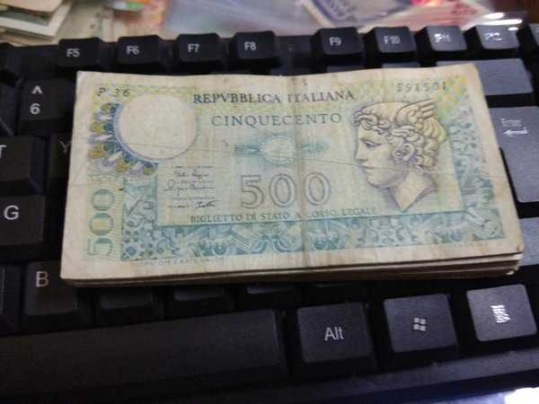 BL 2129 per 1 lembar italia lama 500 lire bekas pakai