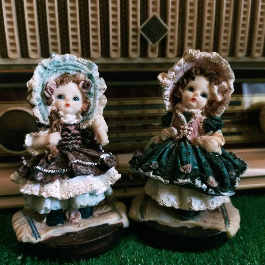 Patung Resin Vintage