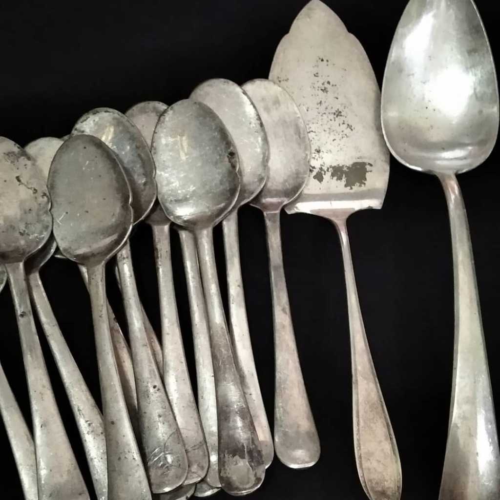 Sendok jumbo dan sendok ceper gero lapis perak