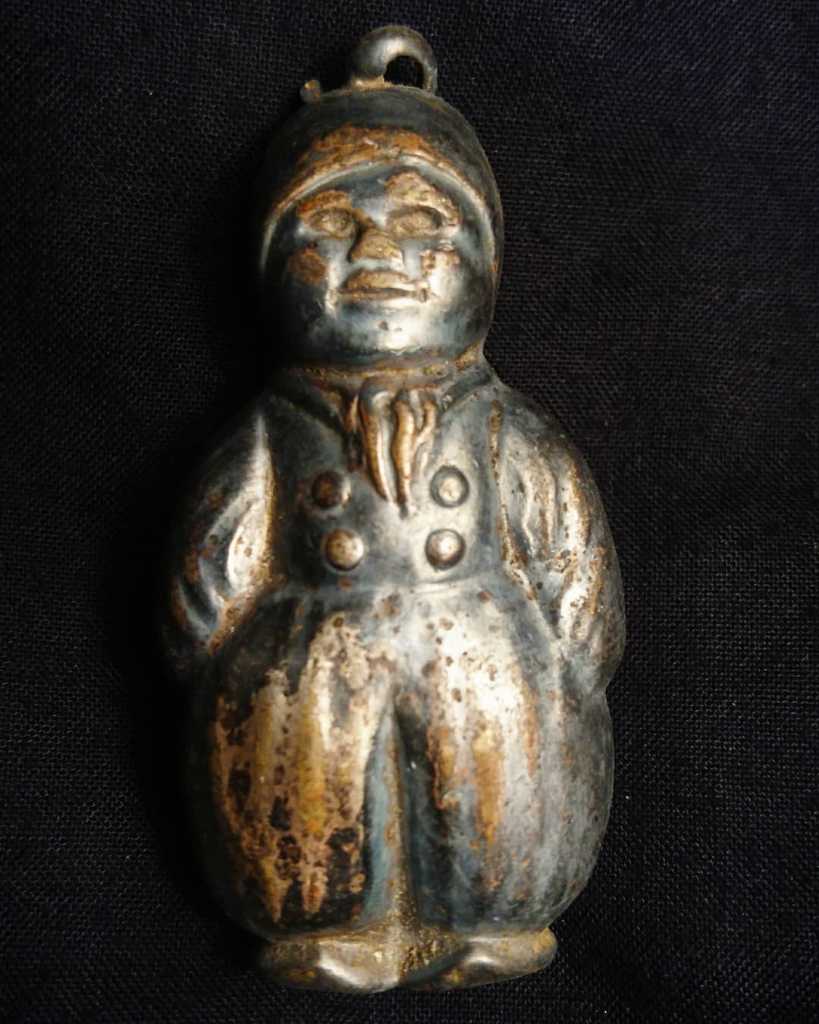 liontin anak jaman dulu