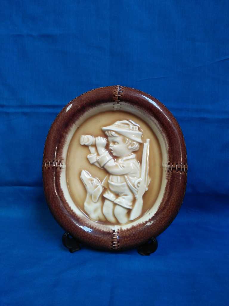 Piring Keramik Antik China