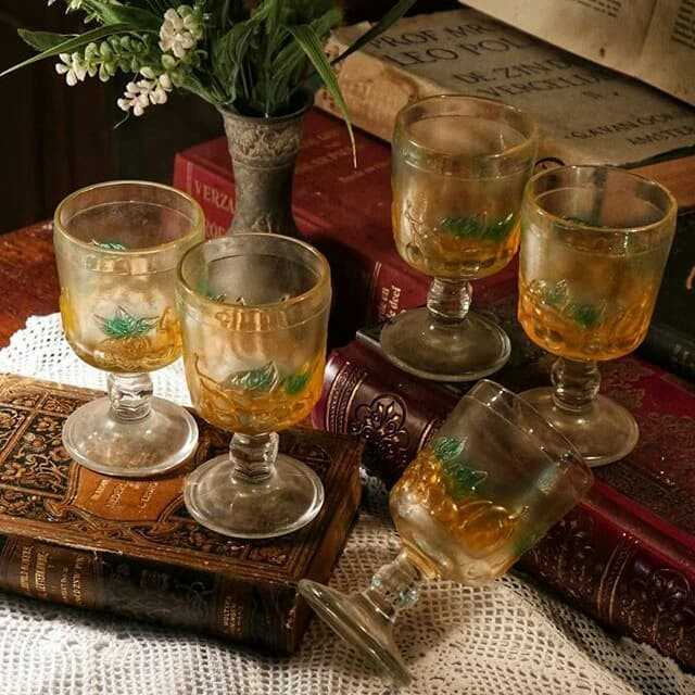 Gelas Minum Jadul Klasik Kuno Vintage