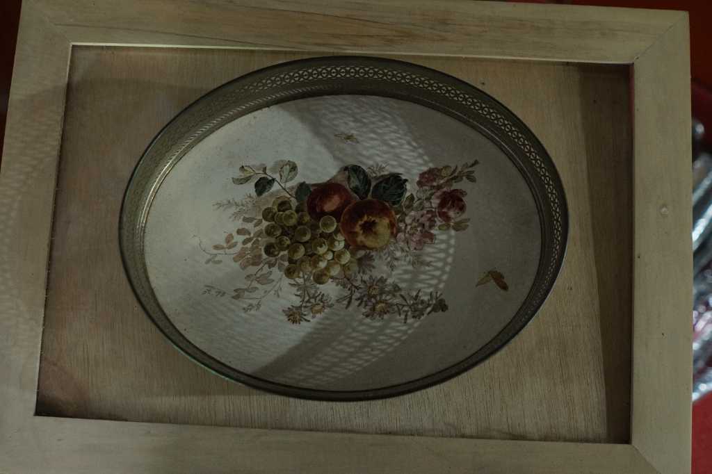 Nampan Keramik Antik