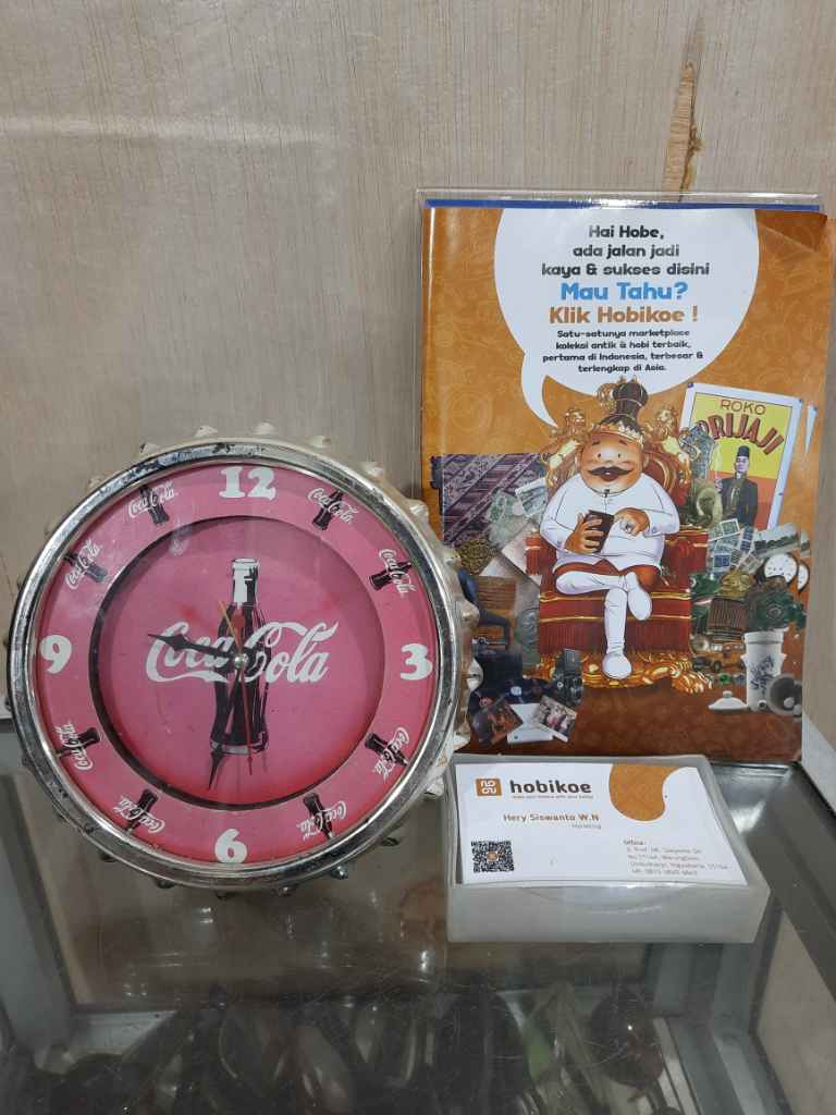 Jam vintage coca cola