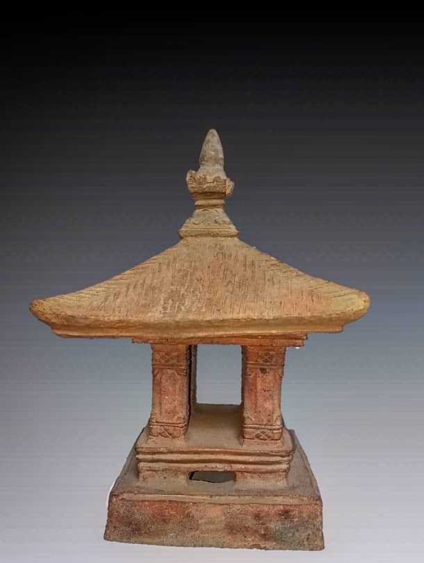 Patung Rumah Bahan Terakota