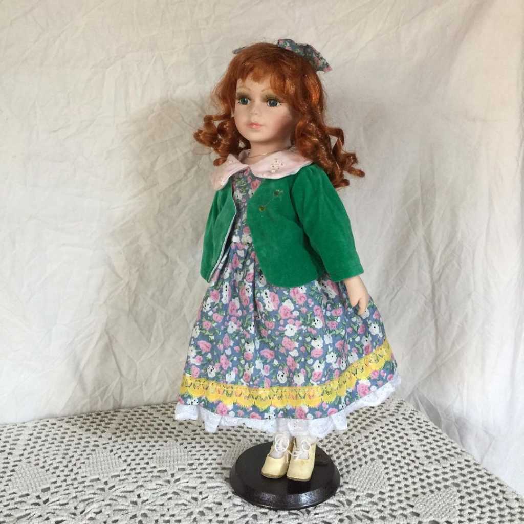 Boneka porselen cantik.