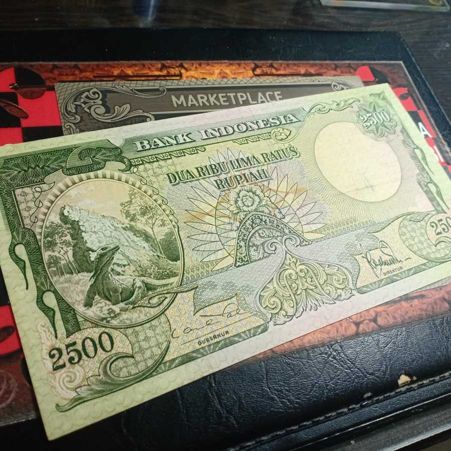 1957 Rp 2,500 komodo vf +