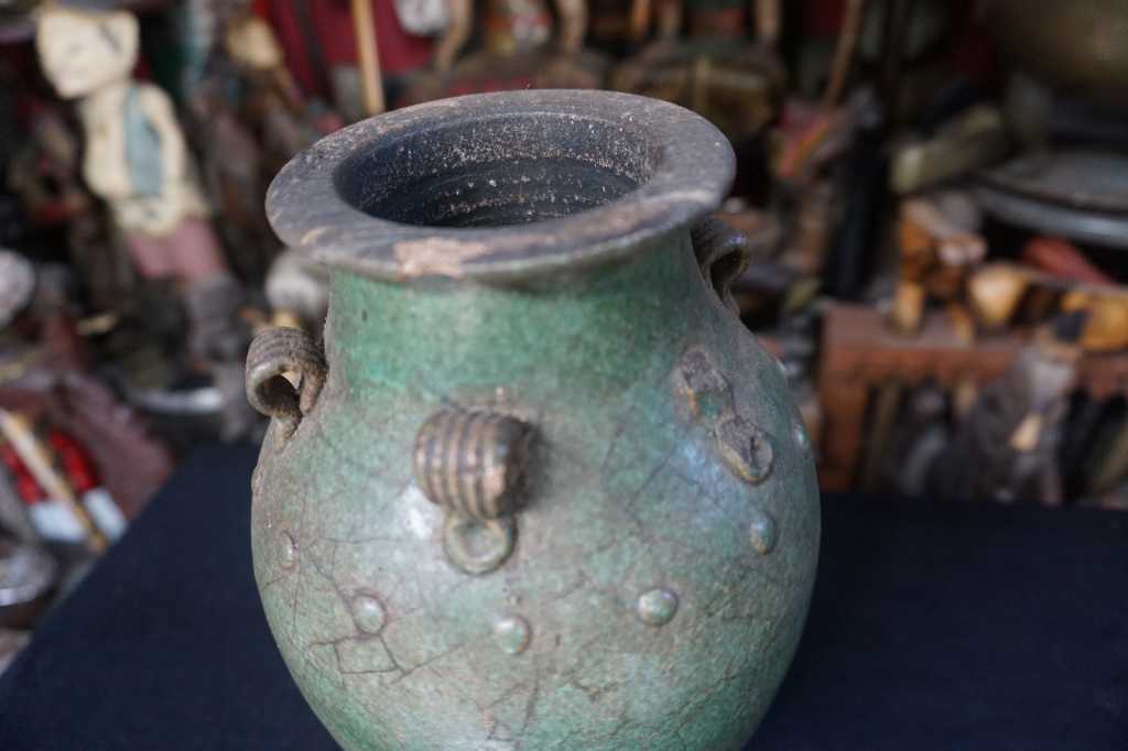 Guci Keramik Vintage