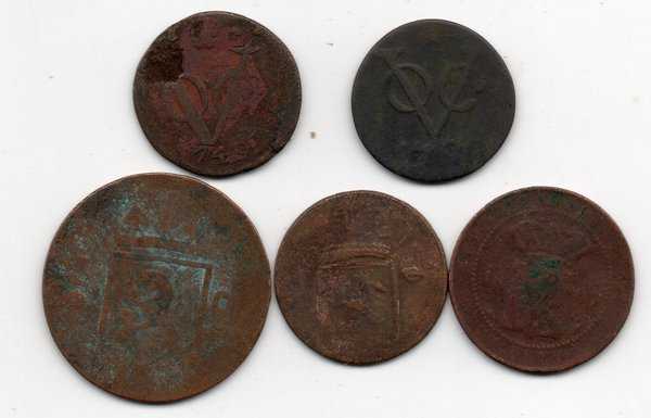 A 1615 5 keping Koin VOC kondisi Sesuai Gambar