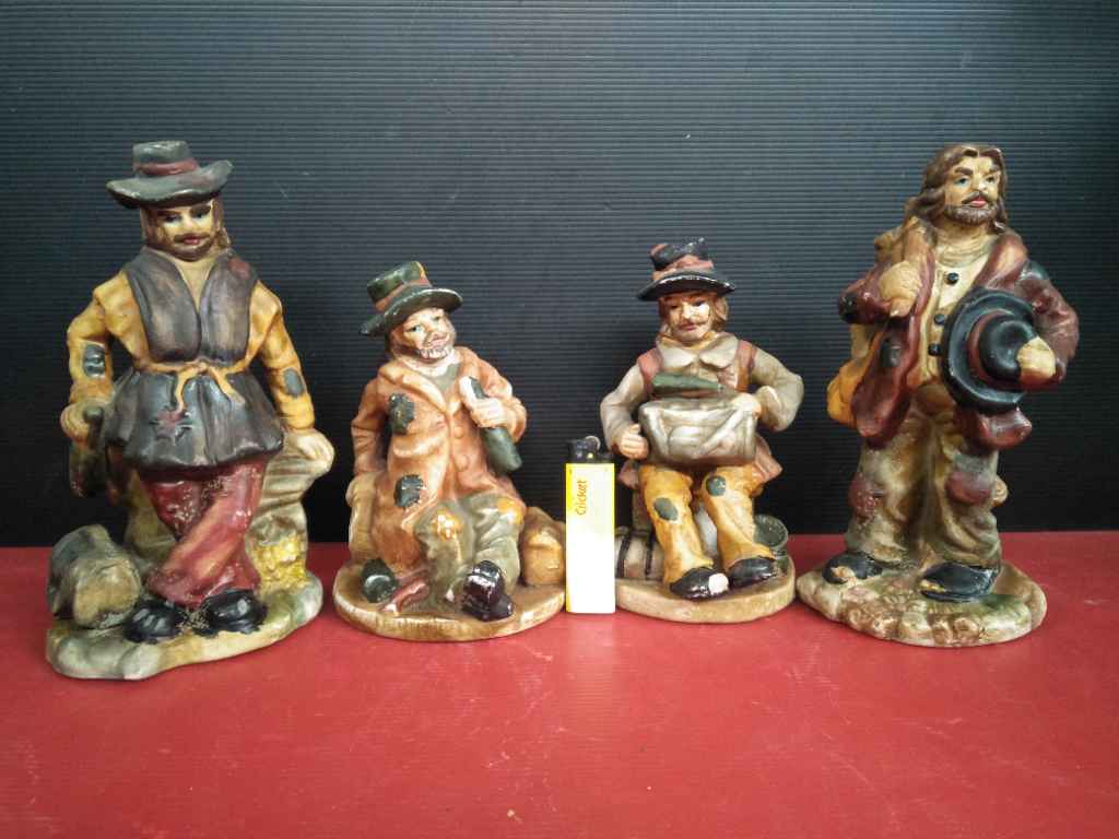 Patung Keramik Vintage