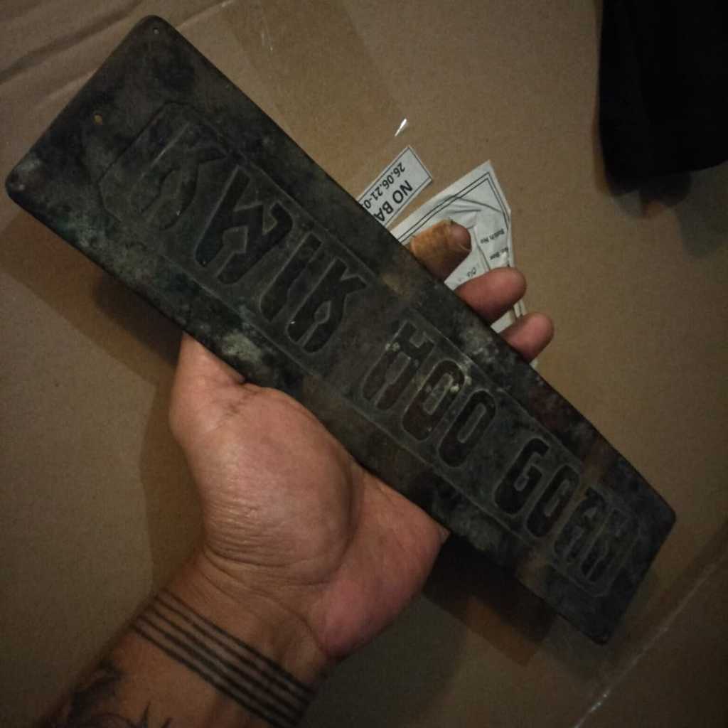 PAPAN NAMA PRANAKAN BAHAN KUNINGAN