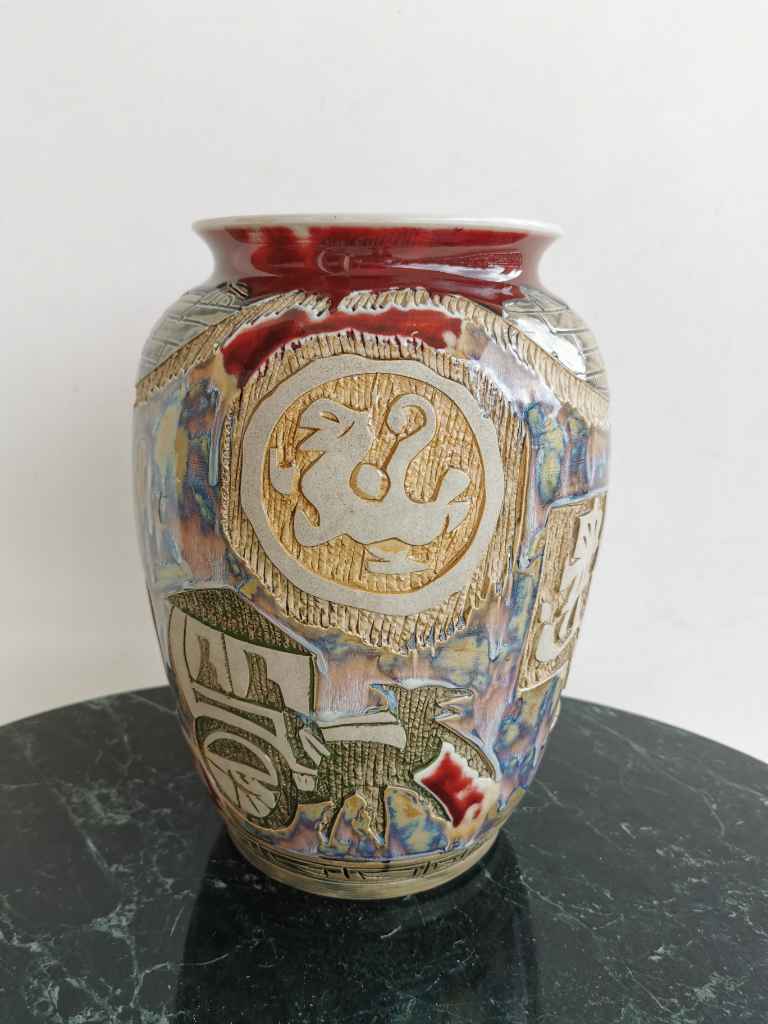 Guci Keramik China Antik