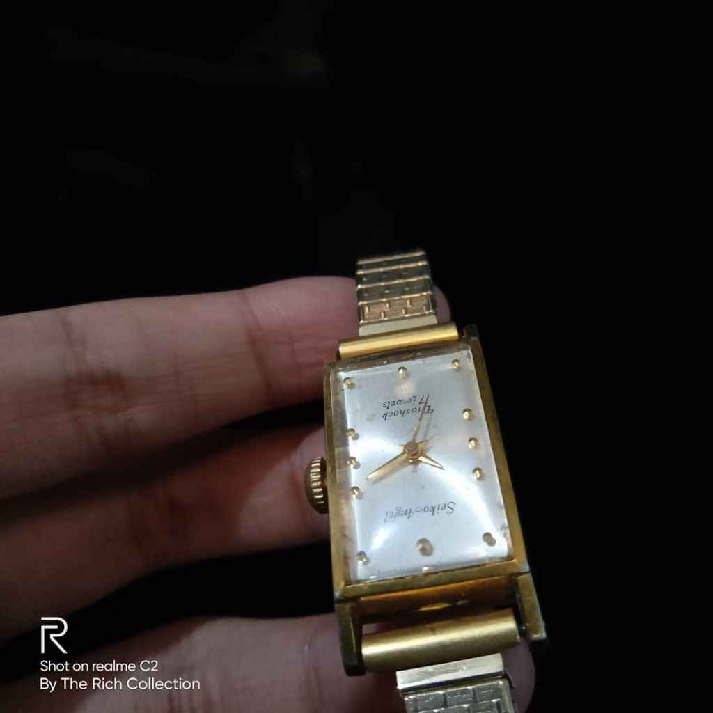 時計】SeikoAngle Diashock 17 jewels時計の縁や表面にキズがあります ...