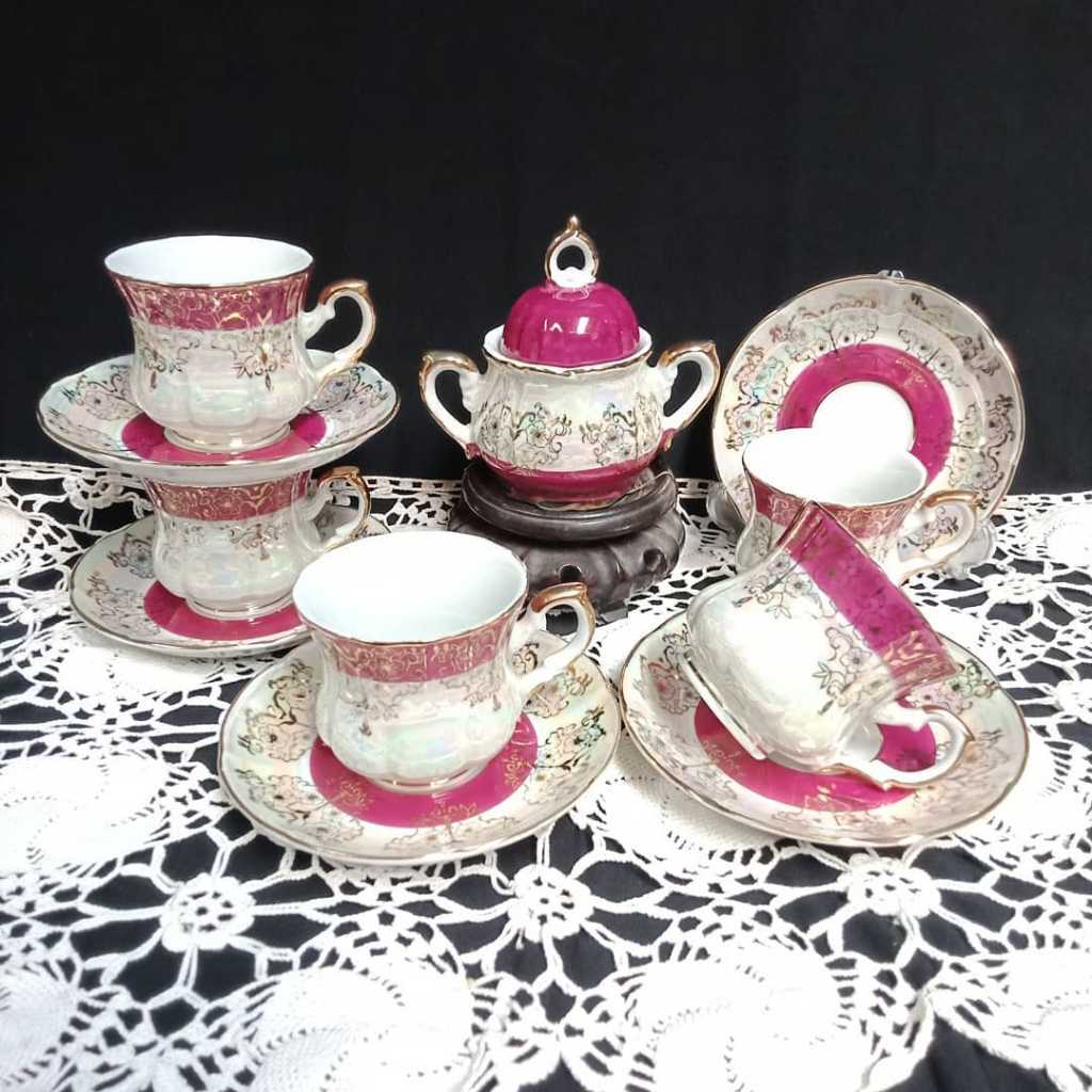 Cangkir Keramik Vintage