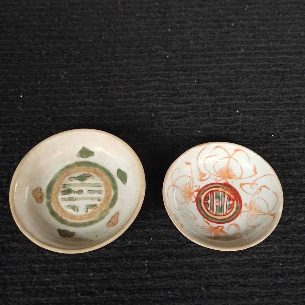 Piring Keramik Antik China