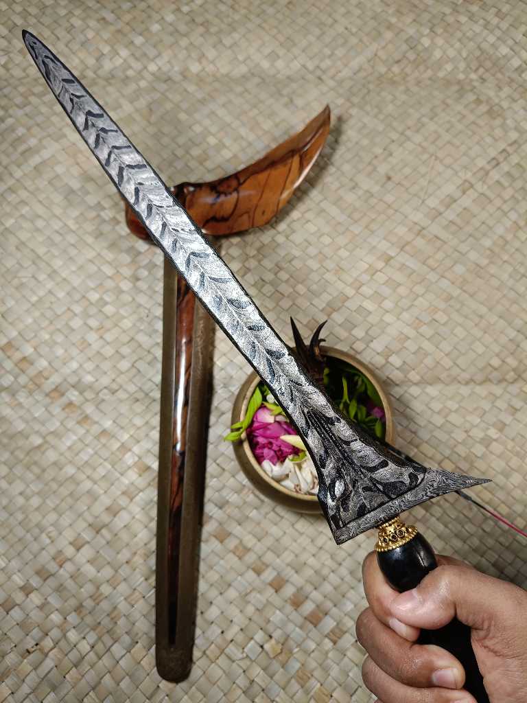 KERIS PUSAKA BERTUAH JALAK SANGU TUMPENG PAMOR RON GENDURU SUNGSANG WINENGKU PAKUBUWONO 9 ELSUBHA
