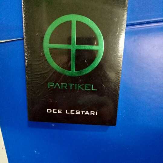 Novel Supernova partikel