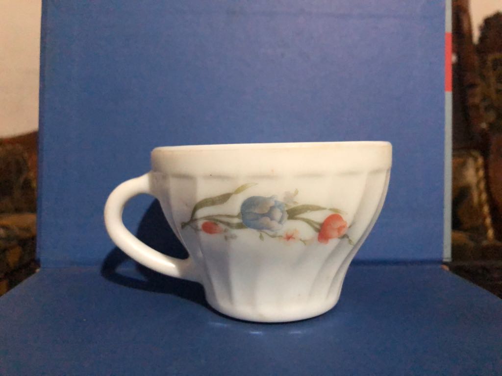 Cangkir Keramik Vintage