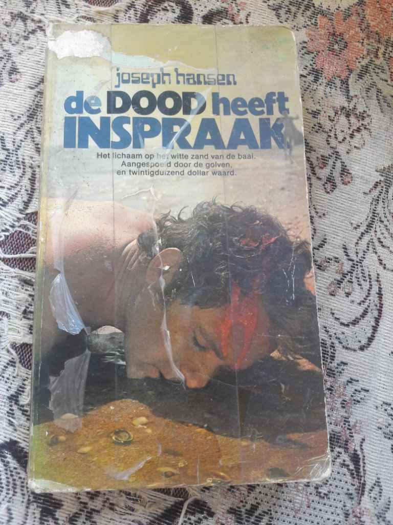 NOVEL BACAAN DISAAT SANTAI