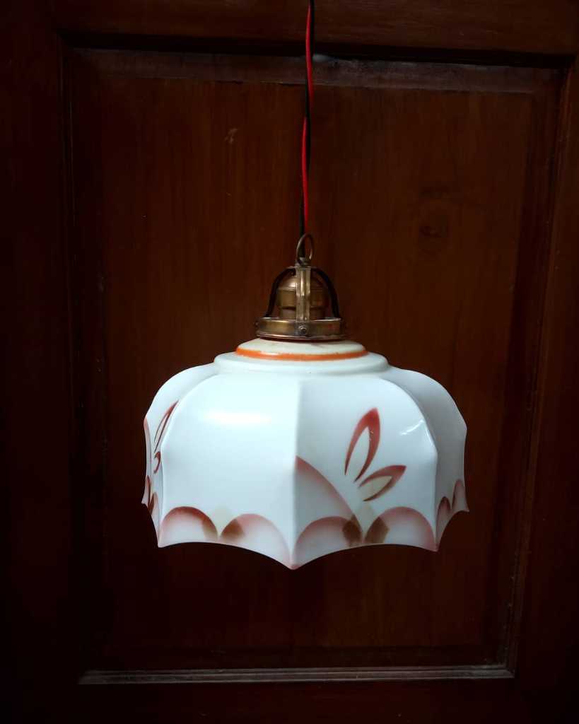 Kap lampu krisal motif lukis, model belimbing