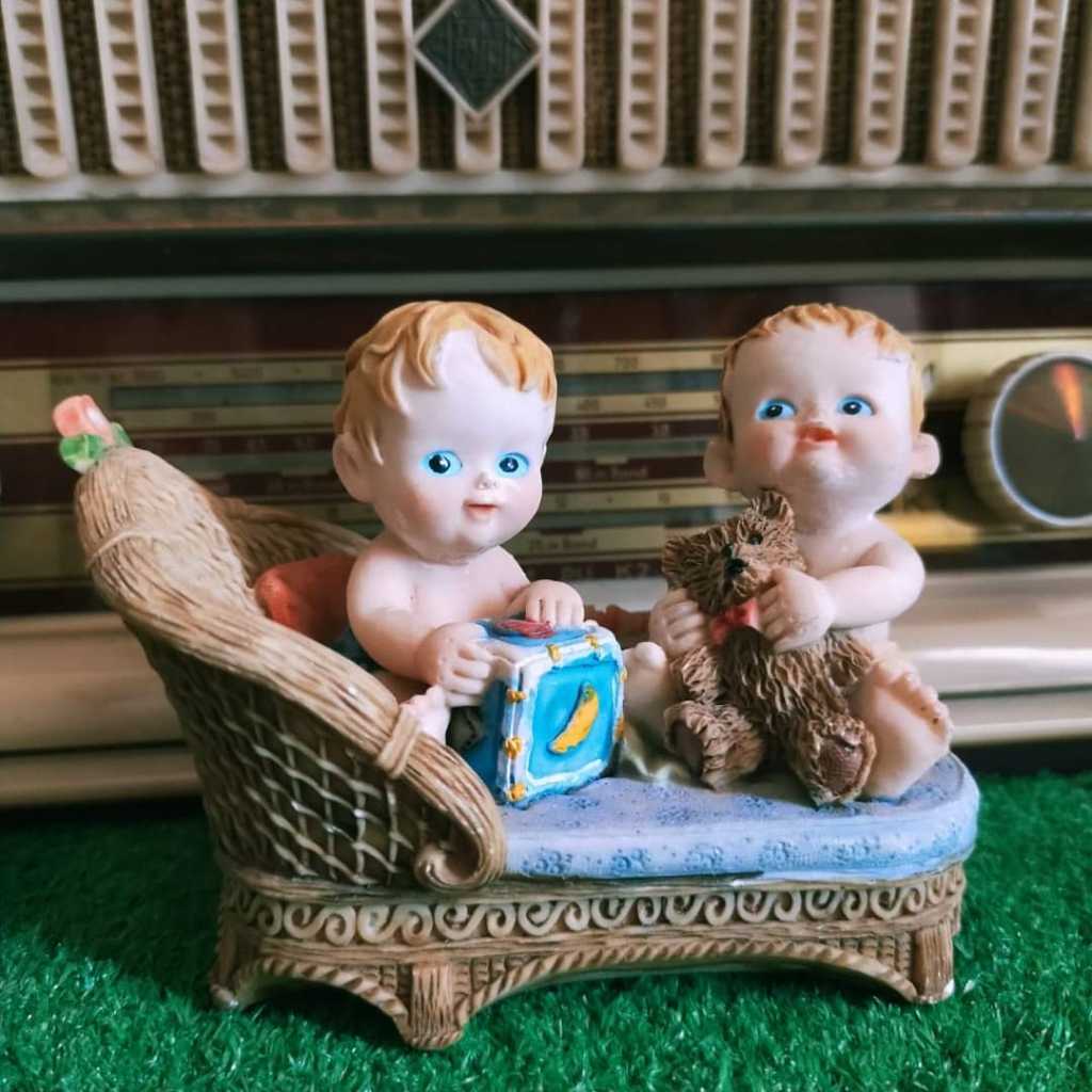 Patung Resin Vintage