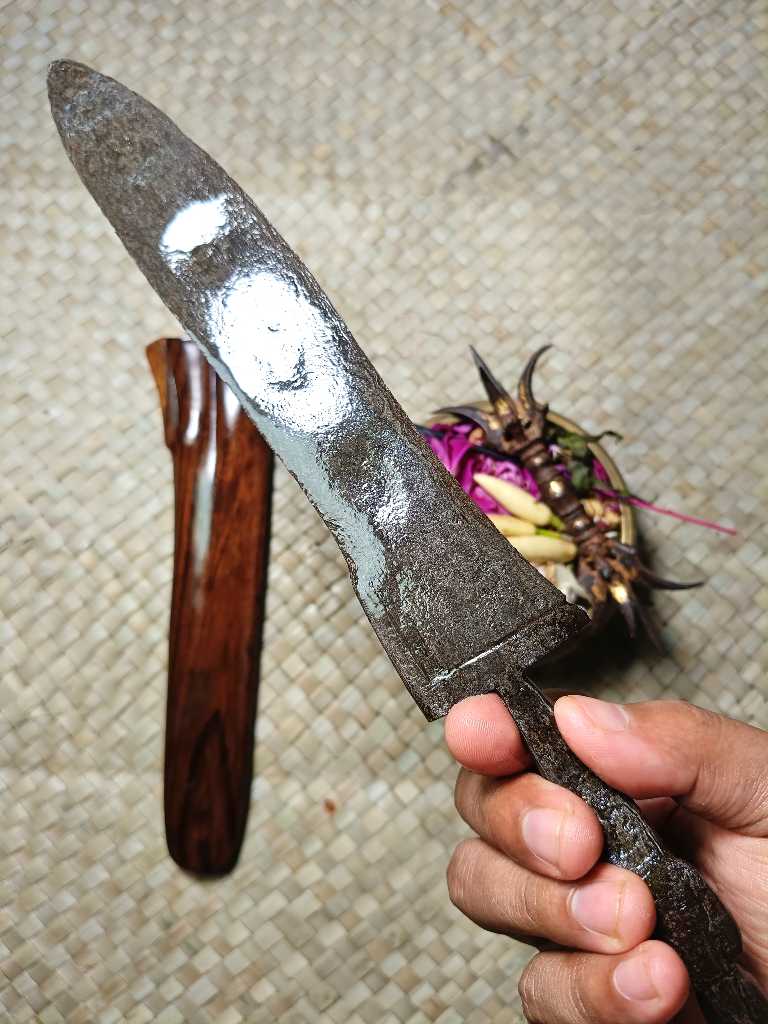 KERIS PUSAKA BERTUAH PUTUT SAJEN SOMBRO PIJETAN TANGAN ELSUBHA