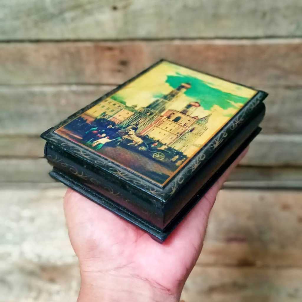 Tempat Perhiasan Kayu Vintage