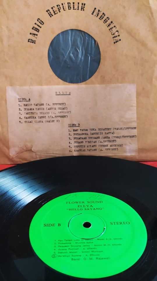 Piringan Hitam Ellya - Hello Sayang