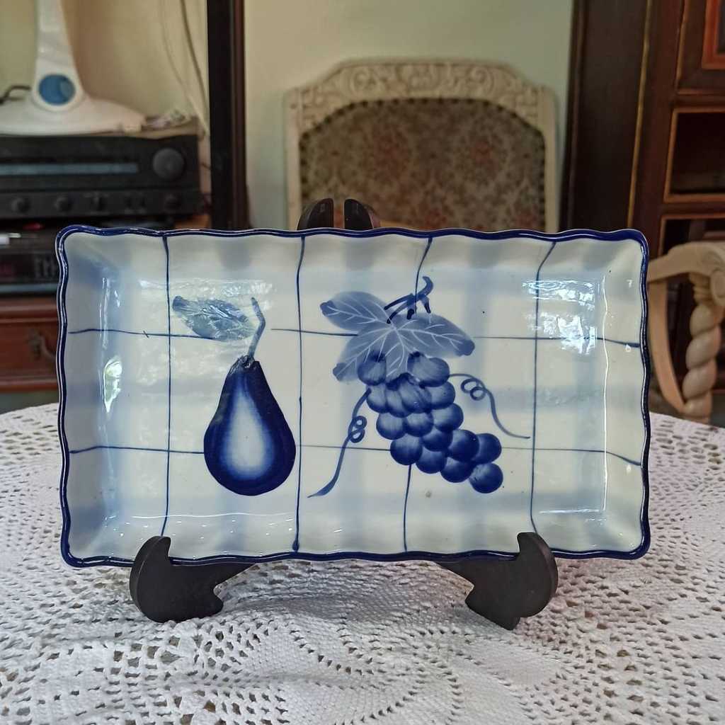 Piring Keramik Vintage