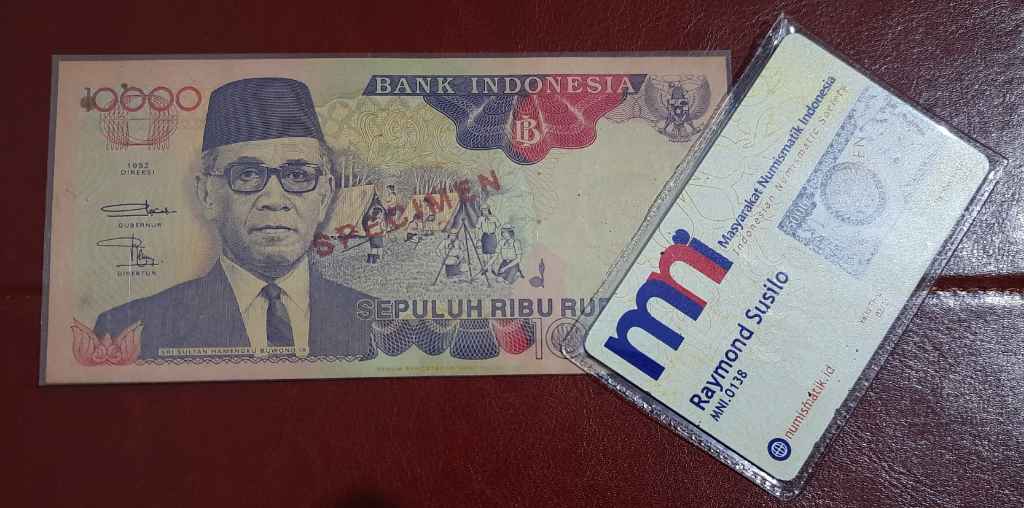Specimen 10000 Rupiah Sri Sultan HB IX Tanpa Nomor Seri XF To AU