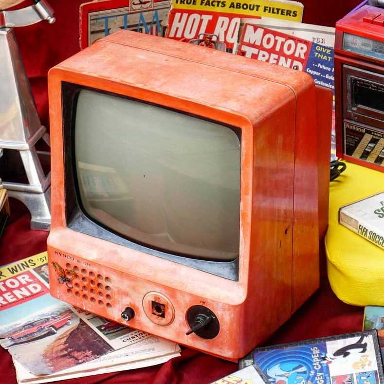 Tv Televisi Jadul Retro Synco Bc-1210