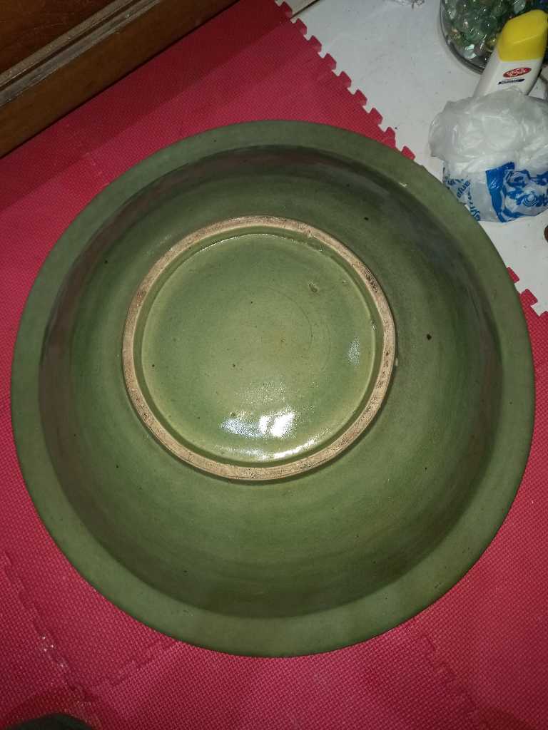 Piring Celadon Antik