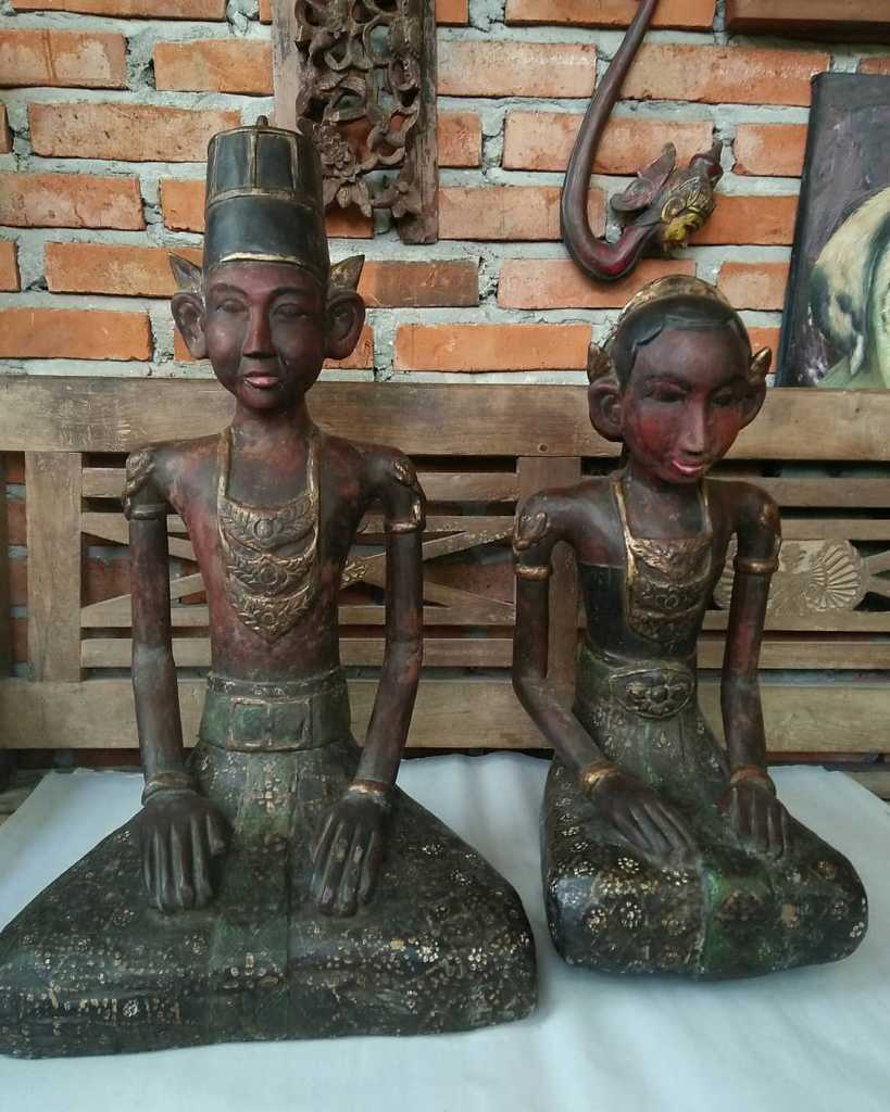 Loroblonyo Ukuran : 65 cm & 55cm