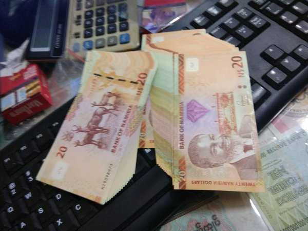 BL 1923 per 1 lbar namibia 20 dollar tahun 2011 unc mulus