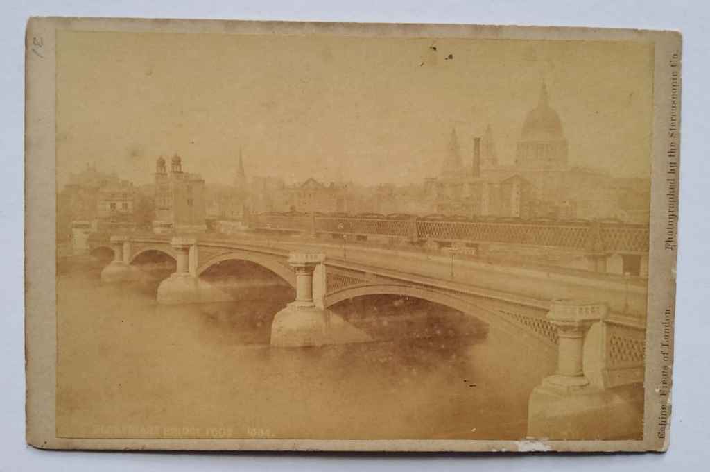 Foto Antik / Foto Kuno ; estimasi tahun 1870-an; ukuran 10cm x 15cm (kecil 0032)