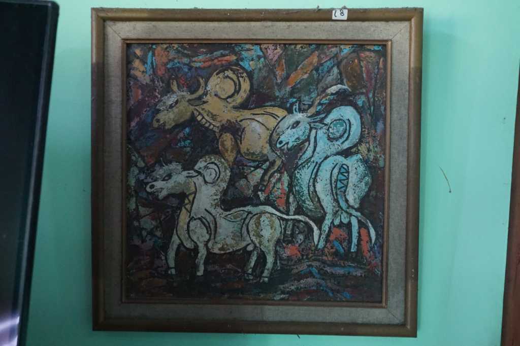 lukisan sekumpulan hewan