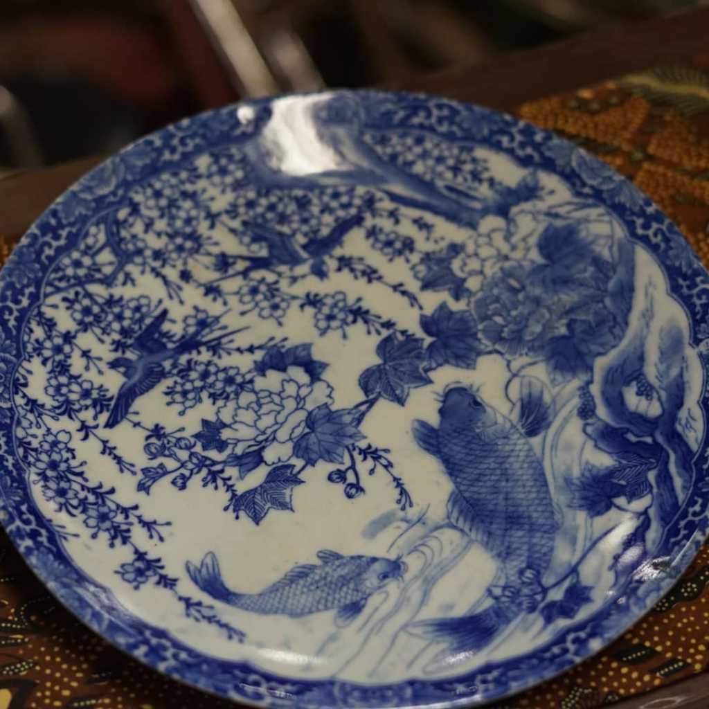 Piring Keramik Vintage Jepang