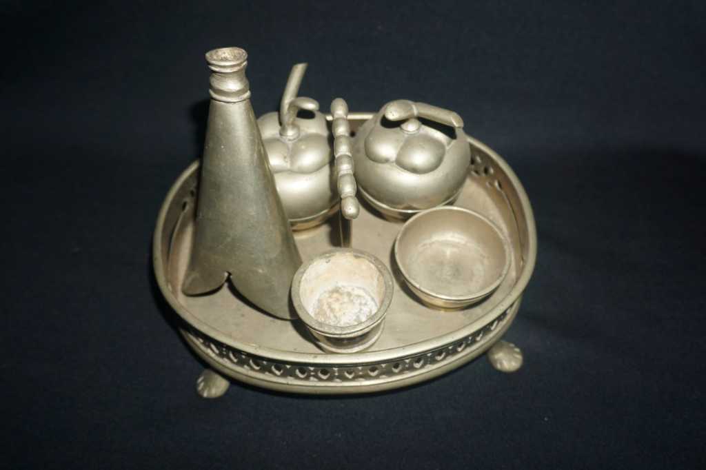 Kinangan Kuningan Vintage