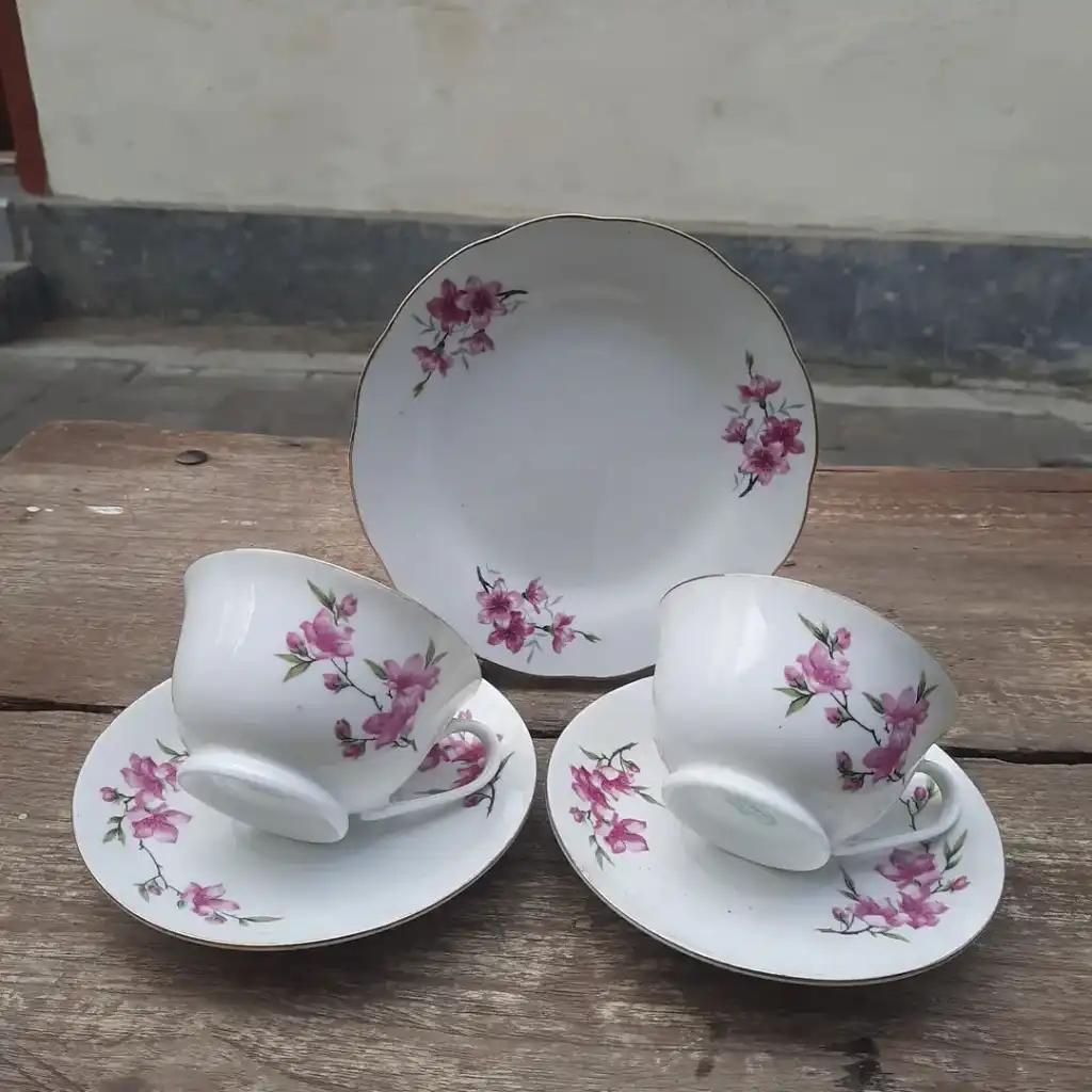 Cangkir Keramik Jepang Vintage