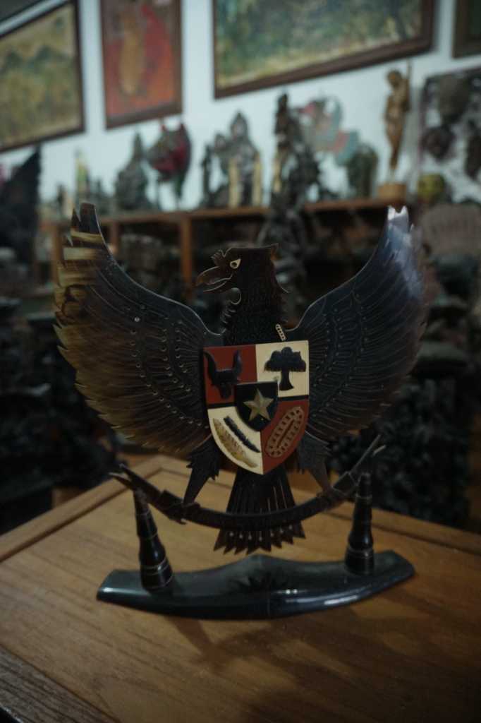 LAMBANG GARUDA
